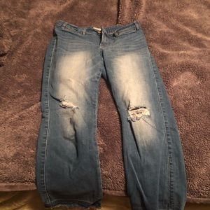 Dear John distressed crop size 29